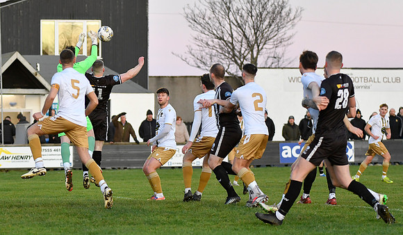 Wick Academy 2 v Huntly 1 - SHFL - Harmsworth Park - 20/12/2025