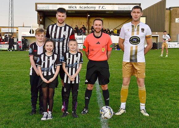 Wick Academy 2 v Huntly 1 - SHFL - Harmsworth Park - 20/12/2025