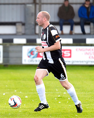 Gary Weir Testimonial Match - Chuckie's Select v SPFL Legends an