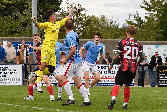Inverurie Locos 1 v Wick Academy 1 - Harlaw Park - SHFL - 30/08/