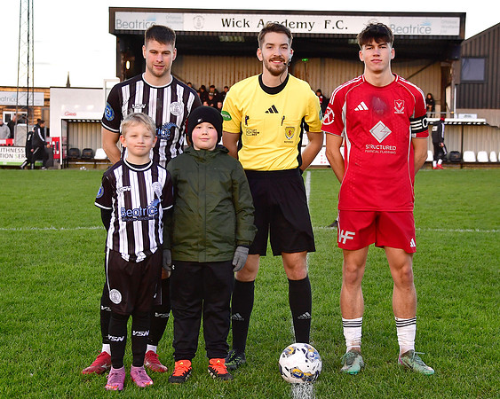 Wick Academy 5 v Deveronvale 1 - SHFL - Harmsworth Park - 22/11/
