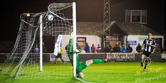 Wick 1 v Deveronvale 2 SHFL Harmsworth Park 14/10/2015