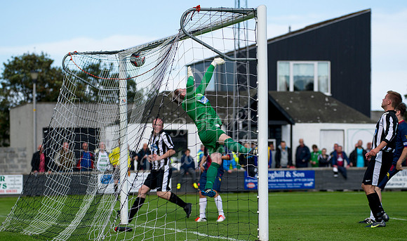 Wick 3 v Fraserburgh 0   037 p _MDR1942 James More