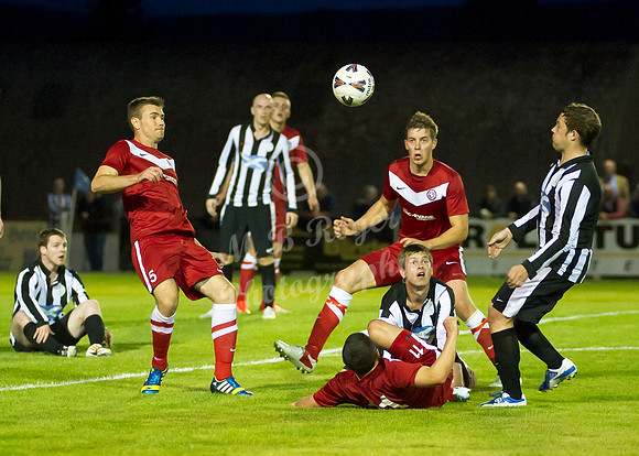 Brora 6 v Wick 2  040 p _MDR4211 James Pickles