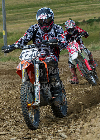 MotoX 2013 Rnd4  050 s _MDR1598  No 3 Phillip Robertson No 221 Ryan Sinclair