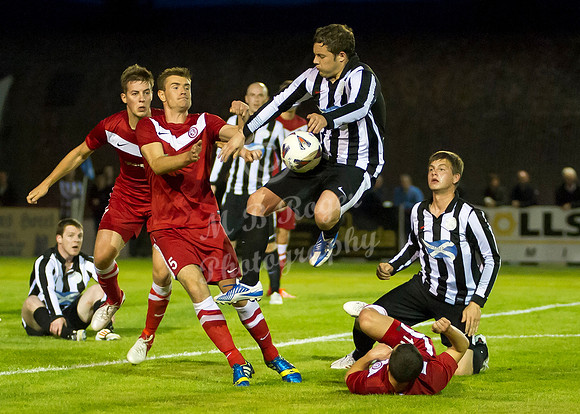 Brora 6 v Wick 2  041 p _MDR4212  Stevie Cunningham