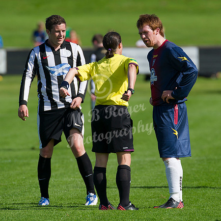 Wick 3 v Fraserburgh 0   011 p _MDR1893 Ref Morag Pirie Graham Johnson Stevie Cunningham