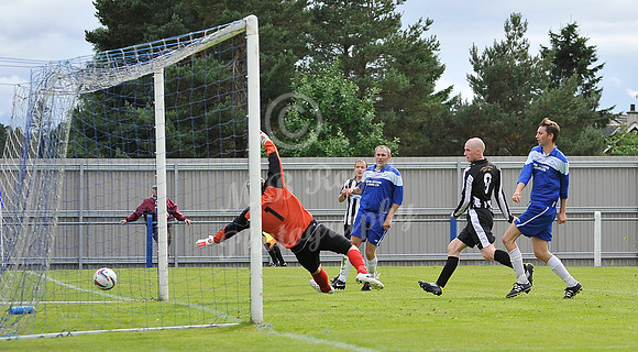 Goal 8 - Gary Weir