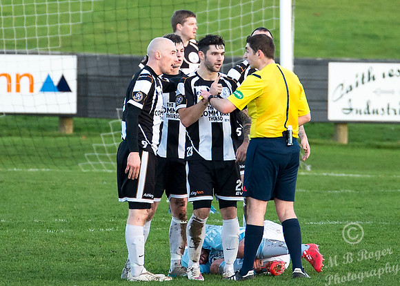 Wick 0 v Fraserburgh 0  SHFL Harmsworth Park 07/11/2015