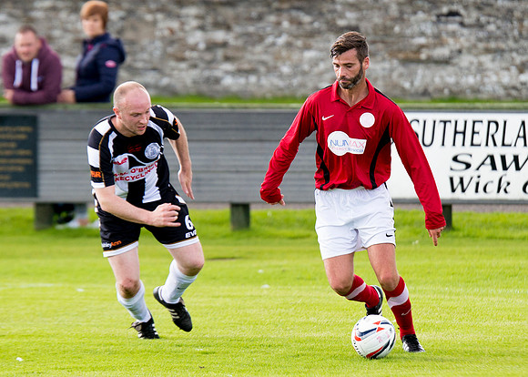 Gary Weir Testimonial Match - Chuckie's Select v SPFL Legends an