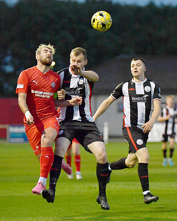 Brora Rangers 1 v Wick Academy 0 - NOSCR2 - Dudgeon Park - 04/42