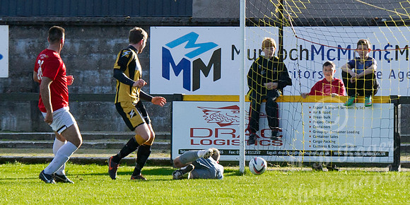 Huntly 0 v Wick 2 SHFL 18/10/2014 - Christie Park