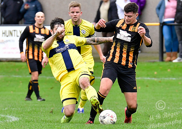 Huntly 3 v Wick 2 - SHFL - Christie Park - 05/10/2019