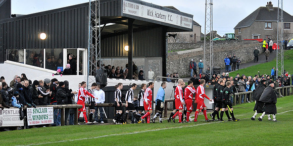 Wick Academy 4 v Brechin City 4 28/11/2009 SCR3 Harmsworth Park