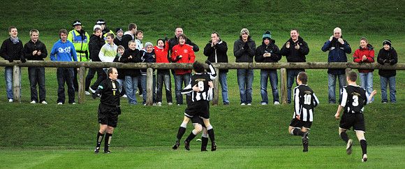 Wick Academy 4 v Brechin City 4 28/11/2009 SCR3 Harmsworth Park
