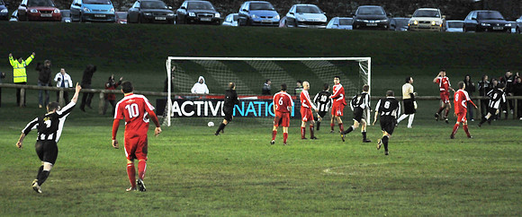 Wick Academy 4 v Brechin City 4 28/11/2009 SCR3 Harmsworth Park