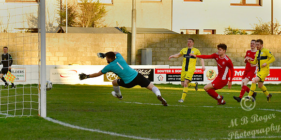 Lossiemouth 0 v Wick 2 - SHFL - Grant Park - 26/01/2020