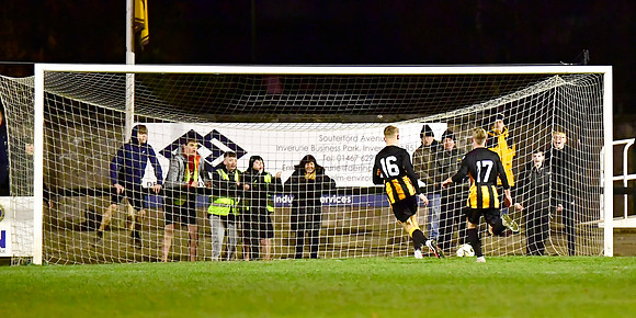 Huntly FC 5 v Wick Academy 2 - SHFL - 03/12/2022 - Christie Park
