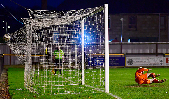 Huntly 3 v Wick 4 - SHFL - Christie Park - 20/11/2021
