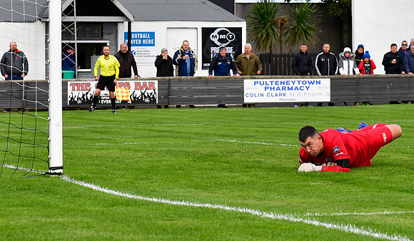 Wick Academy 5 v Lochee Utd 1 - SCR1 - Harmsworth Park - 17/09/2