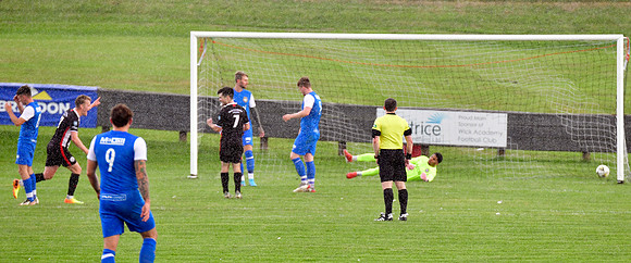 Wick Academy 5 v Lochee Utd 1 - SCR1 - Harmsworth Park - 17/09/2