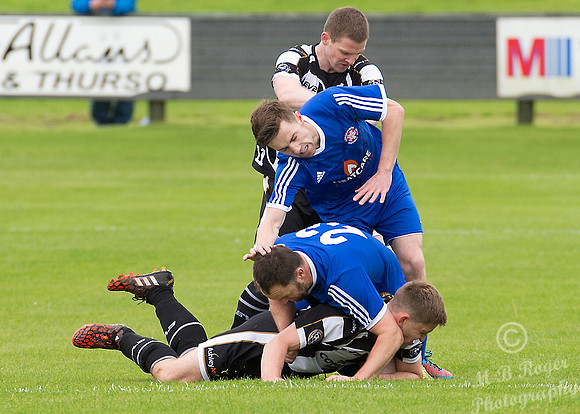 Wick 1 v Lossiemouth 2 SHFL Harmsworth Park 13/08/2016