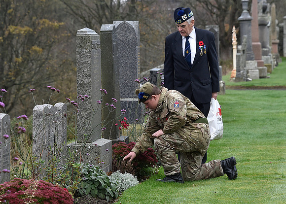 Thurso War Graves Ceremony 12/11/2022 - Thurso Cemetery - 12/11/