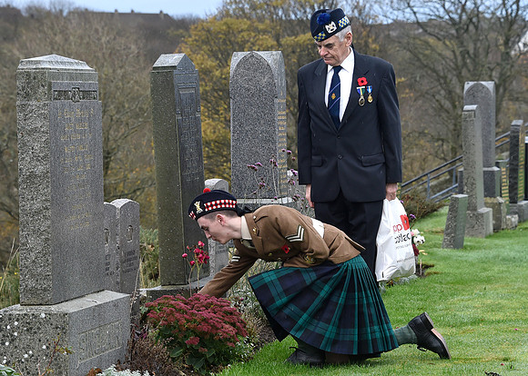 Thurso War Graves Ceremony 12/11/2022 - Thurso Cemetery - 12/11/