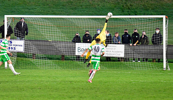 Wick 2 v Buckie 3 - SHFL - Harmsworth Park - 28/11/2020