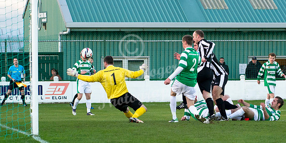 Buckie Thistle 2 v Wick Academy 1 SHFL 30/11/2013