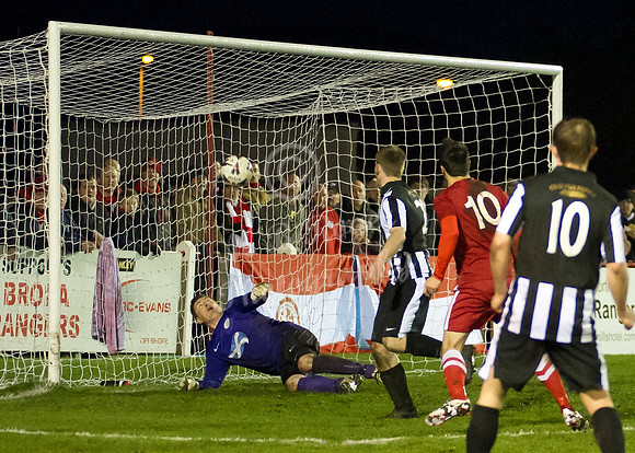 Brora 2 v Wick 1 SHFL 28/12/13