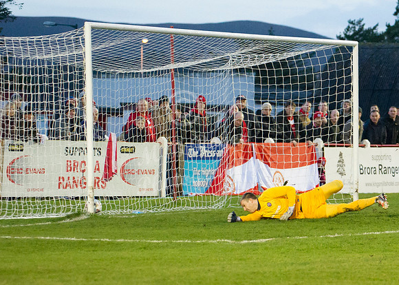 Brora 2 v Wick 1 SHFL 28/12/13