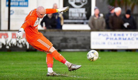 Wick 2 v Lossiemouth 0 - SHFL - Harmsworth Park - 27/12/2021