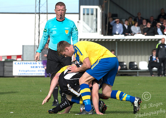 Wick 1 v Inverurie 1 SHFL Harmsworth Park 03/09/2016
