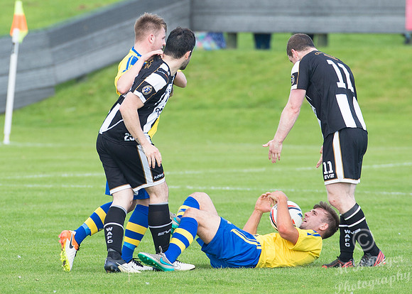 Wick 1 v Inverurie 1 SHFL Harmsworth Park 03/09/2016