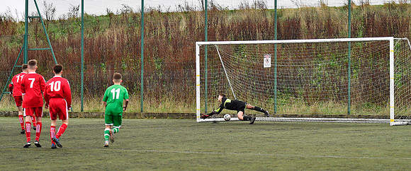 Wick U18s 4 v Buckie U18s 2 - Wick All Weather - 31/10/2021