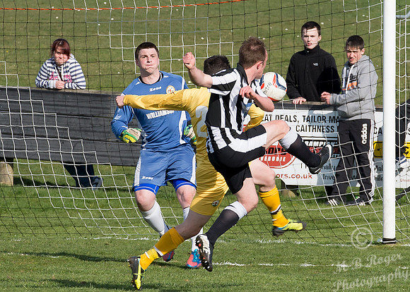 Wick 4 v Forres 3 SHFL 18/04/2015  Harmsworth Park