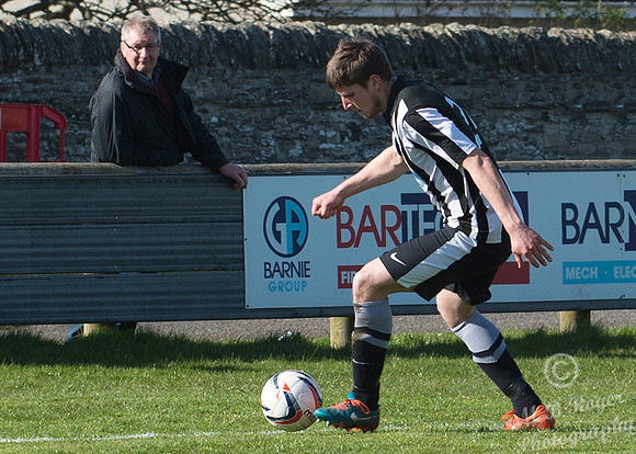 Wick 4 v Forres 3 SHFL 18/04/2015  Harmsworth Park