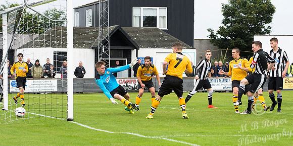 Wick Academy 8 v Fort William 1 SHFL 15/08/2015 Harmsworth Park