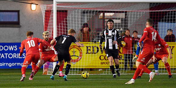 Brora Rangers 1 v Wick Academy 0 - NOSCR2 - Dudgeon Park - 04/31