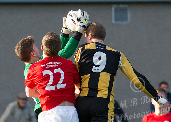Huntly 0 v Wick 2 SHFL 18/10/2014 - Christie Park