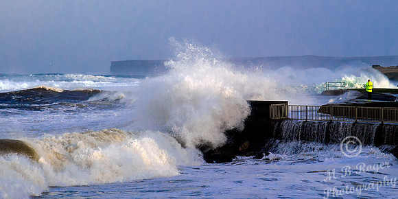 Storm - Thurso Harbour 10/12/14