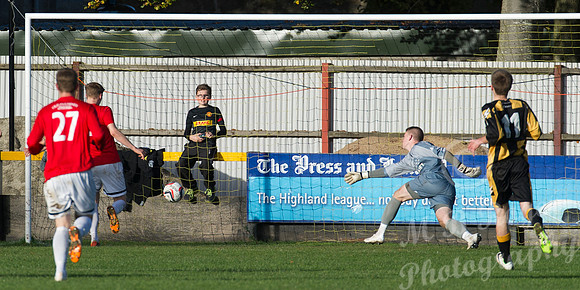 Huntly 0 v Wick 2 SHFL 18/10/2014 - Christie Park