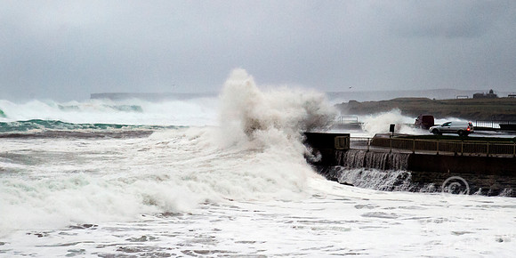 Storm - Thurso Harbour 10/12/14