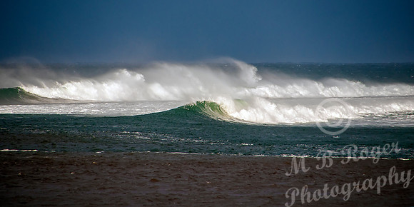 Surf off Thurso East
