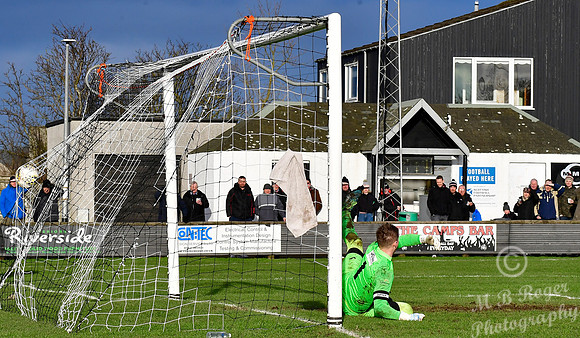 Wick Academy 3 v Fort William 2 - SHFL - Harmsworth Park - 12/02