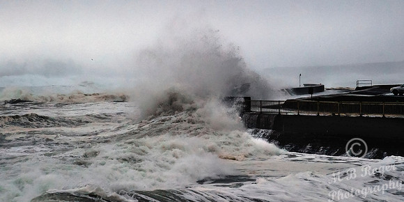 Storm - Thurso Harbour 10/12/14